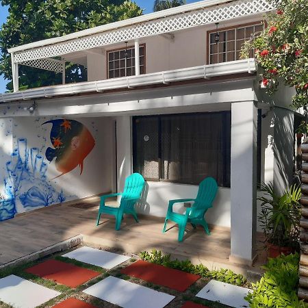 Joebi'S House Walking Distance To Rocky Cay Beach Ideal For Families Or Groups Buenavista  Экстерьер фото