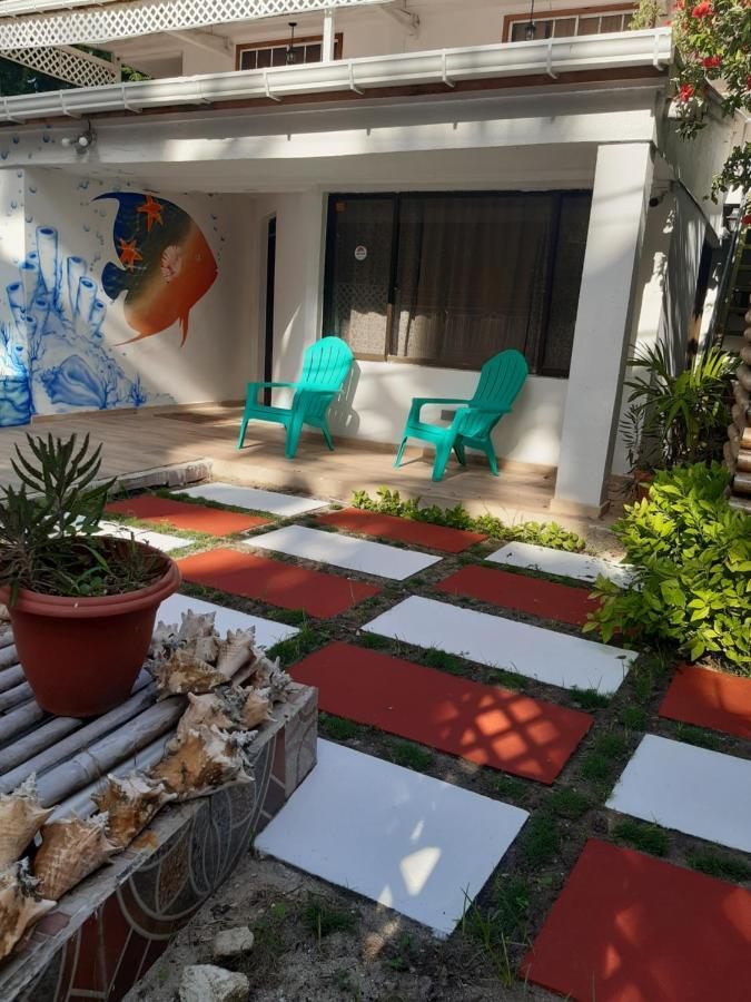 Joebi'S House Walking Distance To Rocky Cay Beach Ideal For Families Or Groups Buenavista  Экстерьер фото