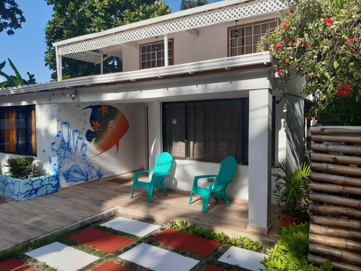 Joebi'S House Walking Distance To Rocky Cay Beach Ideal For Families Or Groups Buenavista  Экстерьер фото