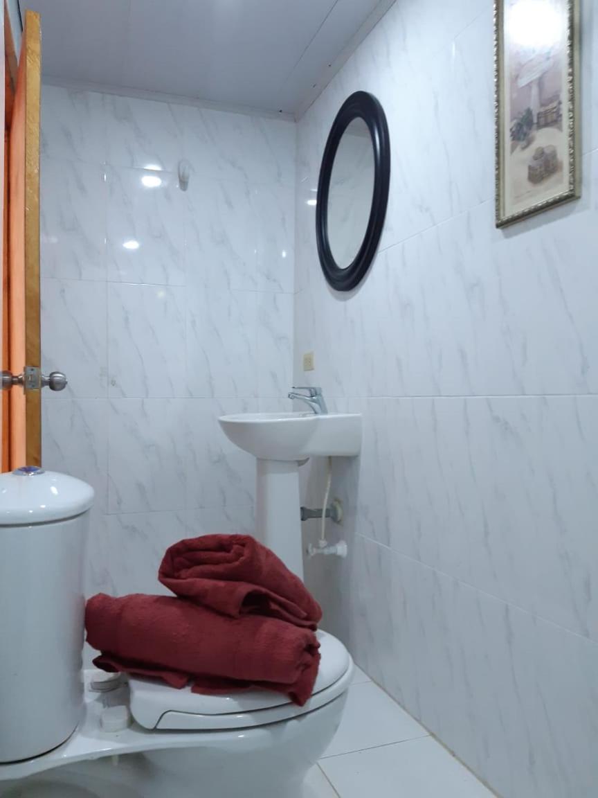 Joebi'S House Walking Distance To Rocky Cay Beach Ideal For Families Or Groups Buenavista  Экстерьер фото
